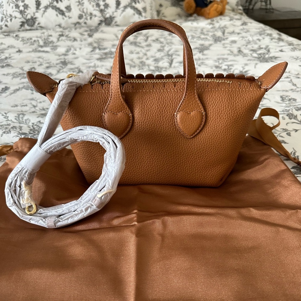 Stoney Clover Lane Maple Pittsford Crossbody 19
New Tags Not Attached